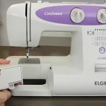 Uma máquina de costura doméstica elgin confiance jx 6000.